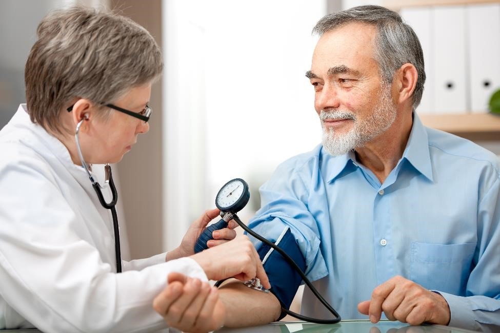 High blood pressure: What is high, symptoms, causes, and more